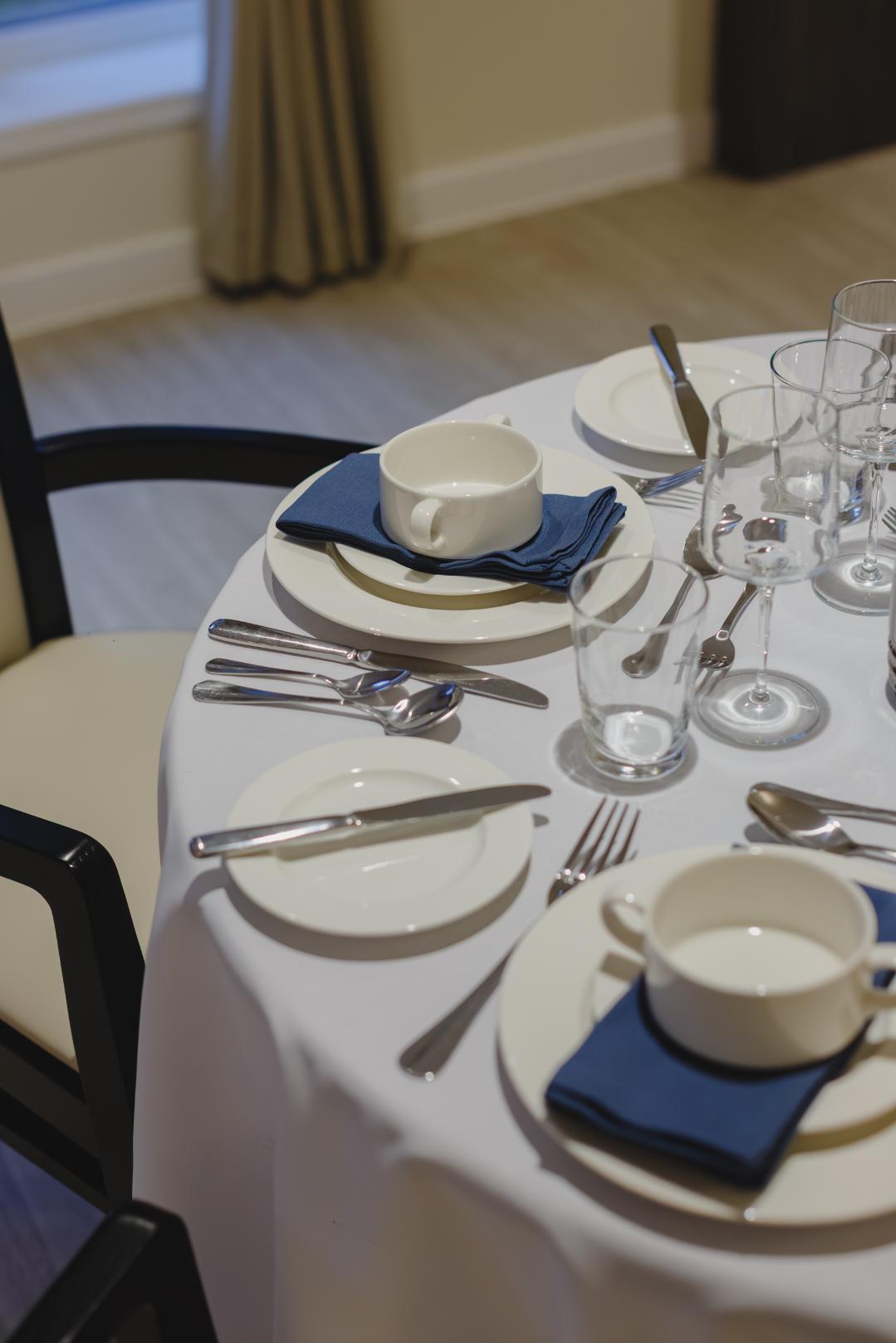 kingfisher dining room