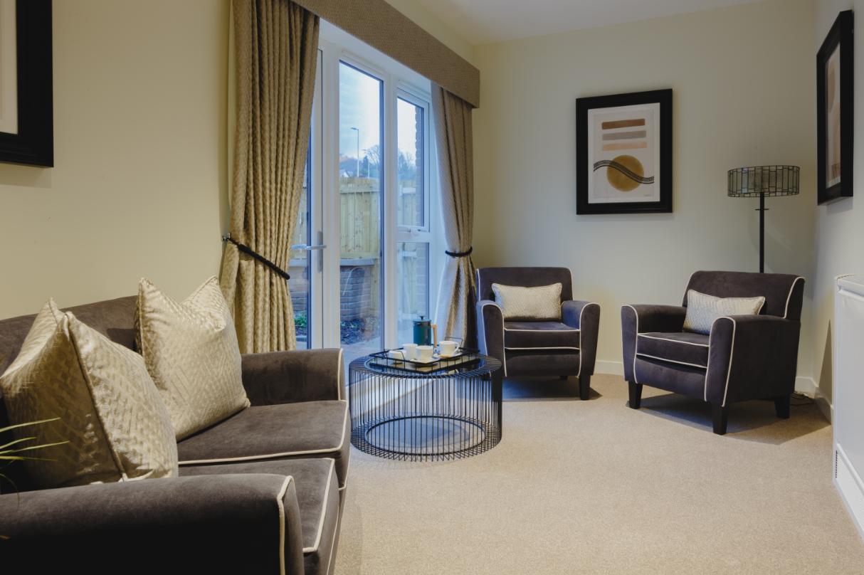 kingfisher visitor room